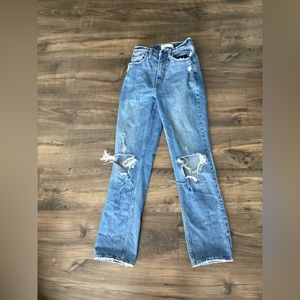 Abercrombie & fitch straight leg ultra high rise jeans Size: 00